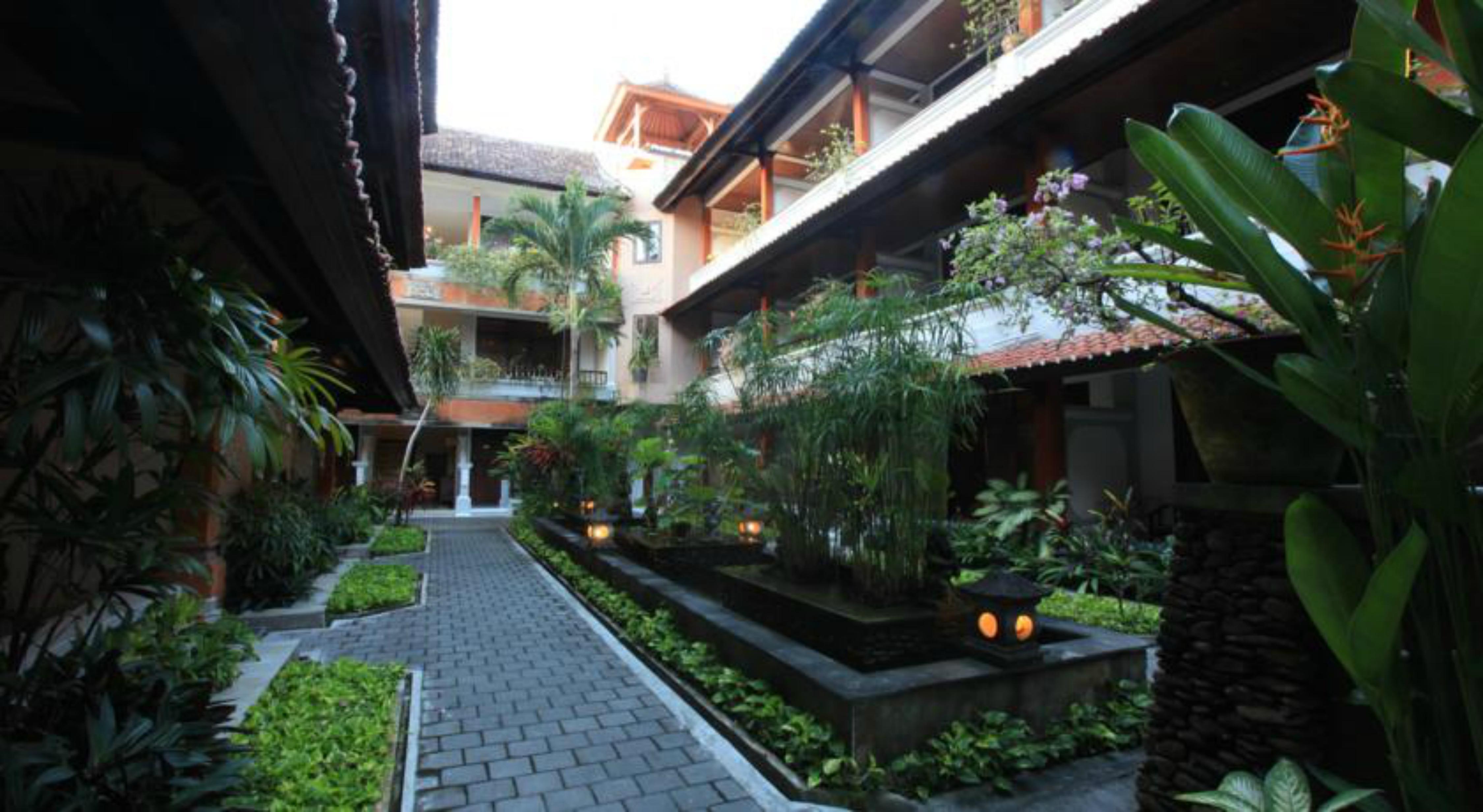 Bali Summer Hotel By Amerta Kuta Lombok Exteriör bild