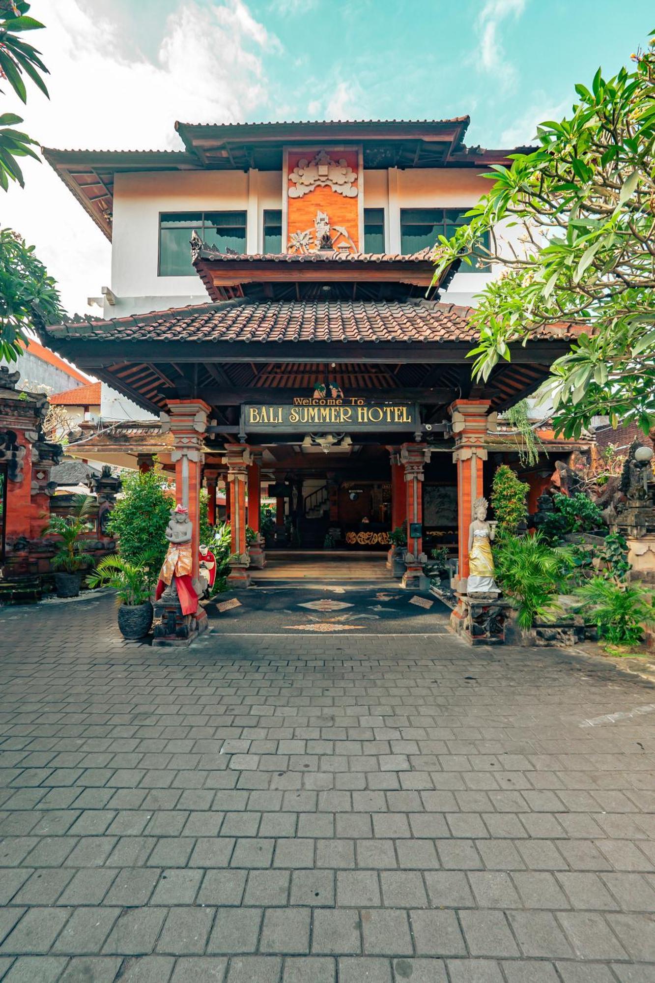 Bali Summer Hotel By Amerta Kuta Lombok Exteriör bild