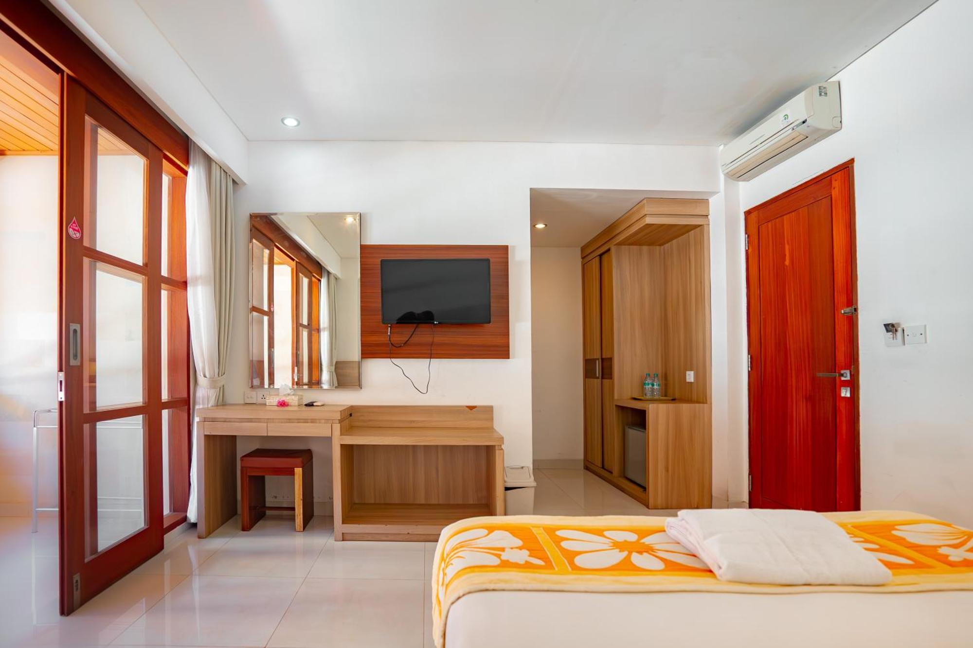 Bali Summer Hotel By Amerta Kuta Lombok Exteriör bild